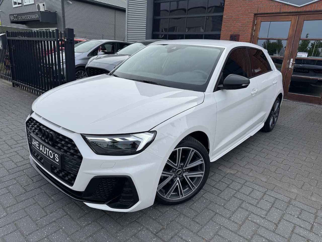 Audi A1 Sportback - 30 TFSI Pro Line | LED | Stoelverwarming | Clima - AutoWereld.nl