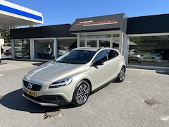Volvo V40 Cross Country - 1.5 T3 Nordic+