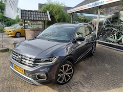 Volkswagen T-Cross - 1.0 TSI Style Automaat /Originele afneembare trekhaak / Camera/ Nieuwstaat