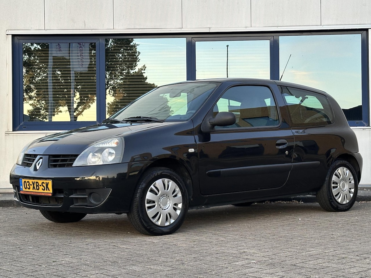 Renault Clio - 1.2 Campus Accès l Nieuwe apk l - AutoWereld.nl
