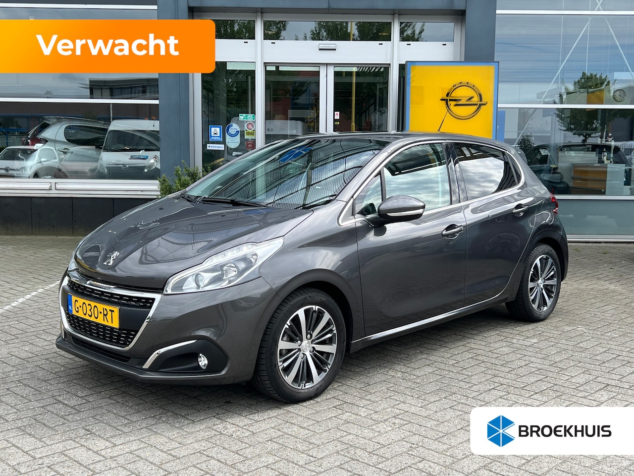 Peugeot 208 - 1.2 PureTech Allure | Achteruitrijcamera | Dimlichten automatisch | Parkeersensor achter - AutoWereld.nl