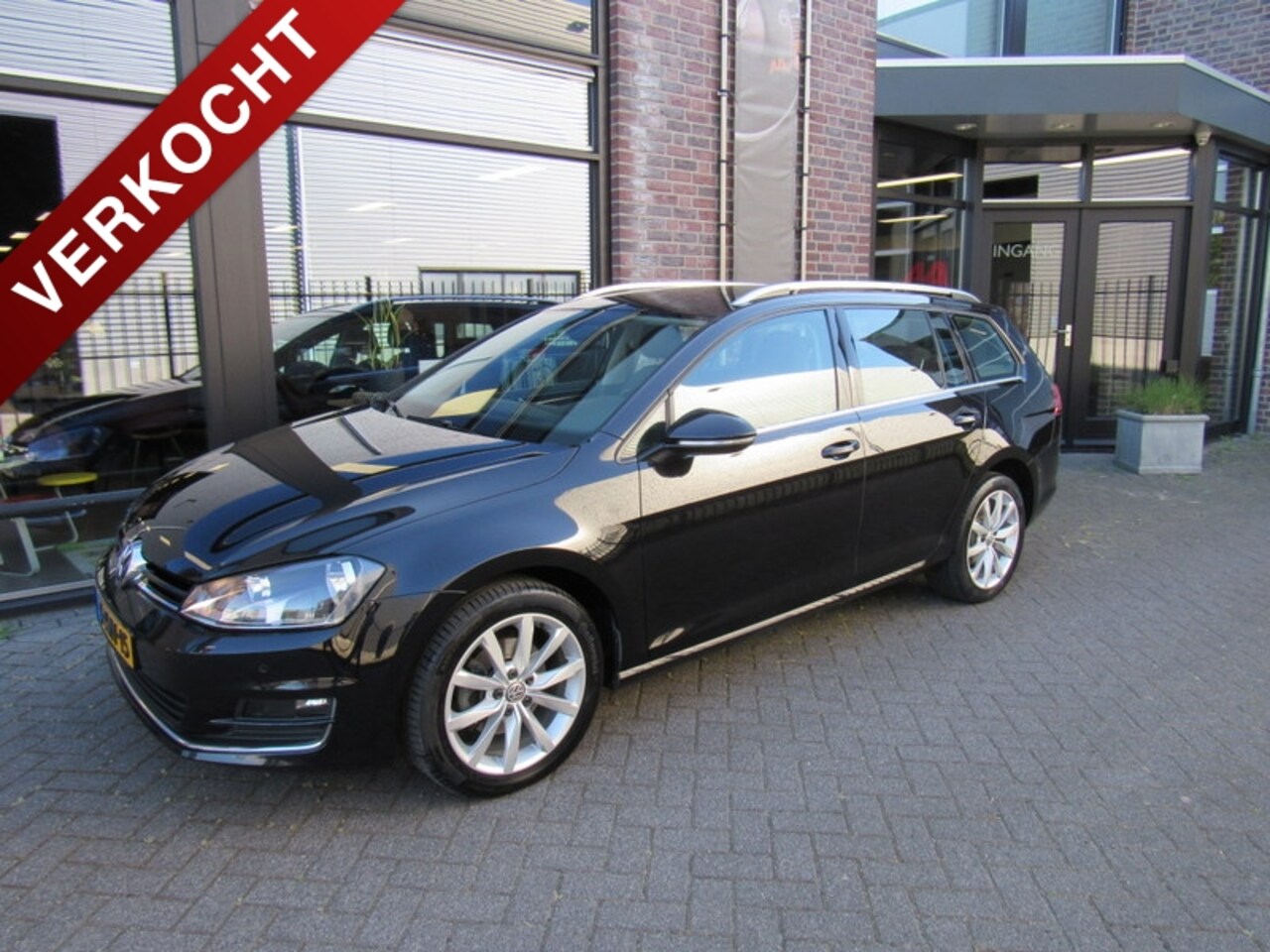 Volkswagen Golf Variant - 1.4 TSI 140pk BMT DSG Highline - AutoWereld.nl