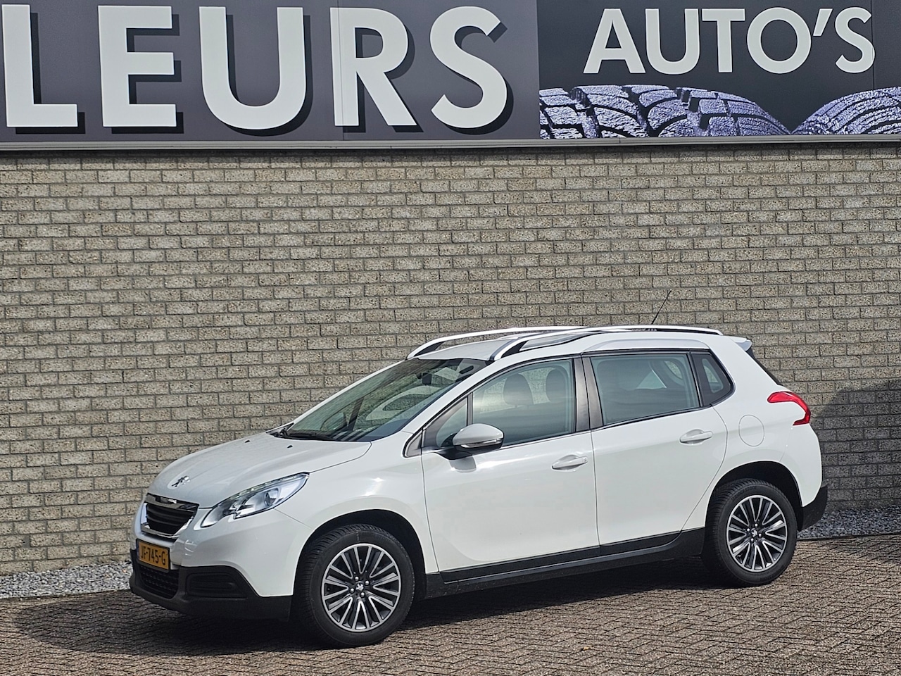 Peugeot 2008 - 1.2 PureTech Automaat/Airco/Ccr/50292 Km - AutoWereld.nl