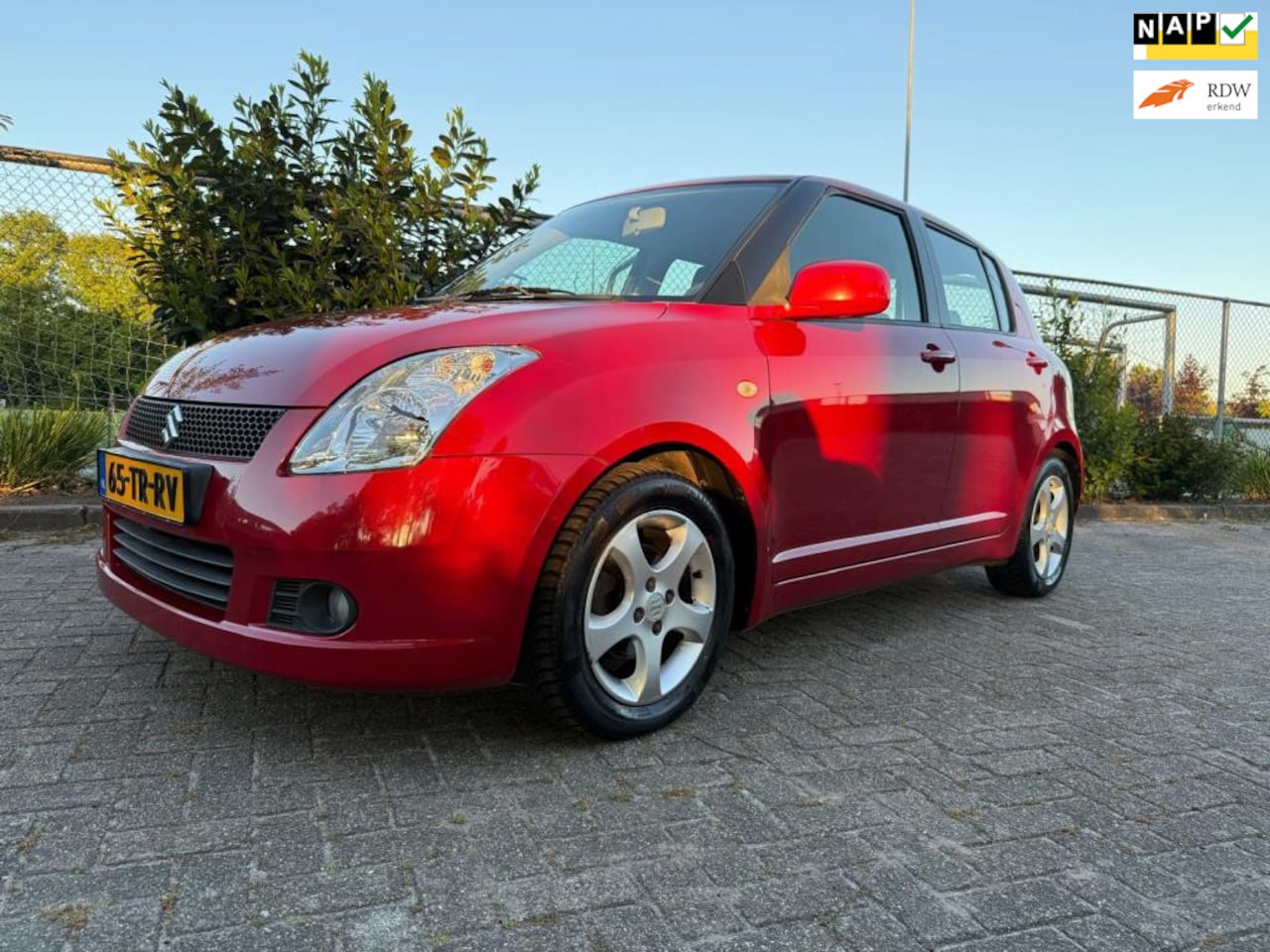 Suzuki Swift - 1.3 Shogun I airco I stuurwielbediening I elektrische ramen I zeer goed onderhouden - AutoWereld.nl