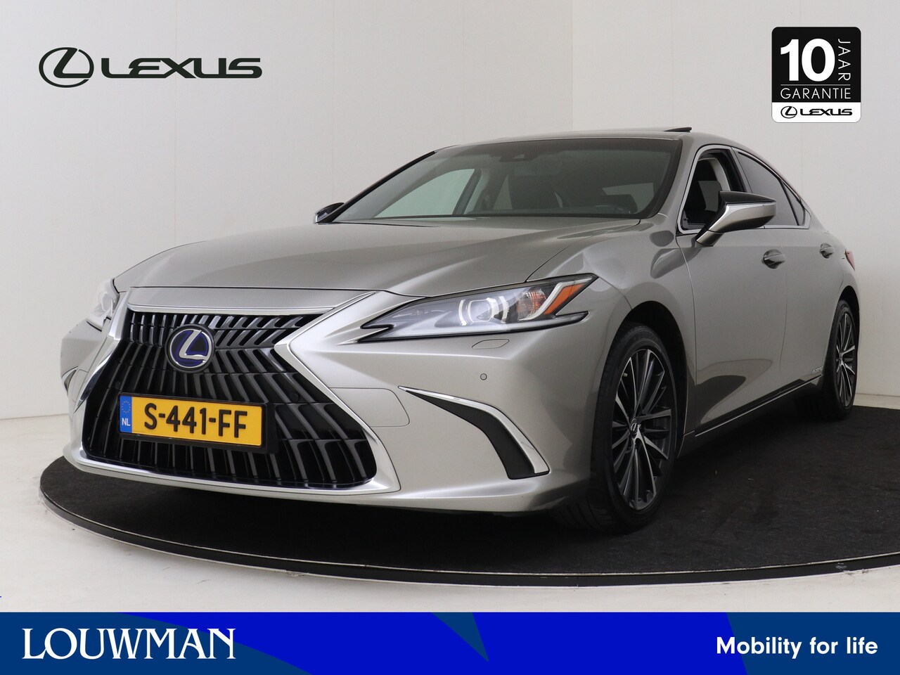 Lexus ES - 300h Preference Line Limited | Sunroof | Elektrische Stoelen | Apple Carplay & Android Aut - AutoWereld.nl