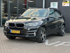 BMW X5 - XDrive30d High Executive/PANO-DAK/CAMERA/NAVI/XENON/LEDER/NETTE STAAT
