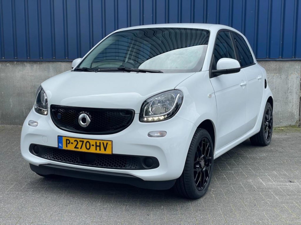 Smart Forfour - EQ Comfort Passion 18 kWh / Automaat - AutoWereld.nl