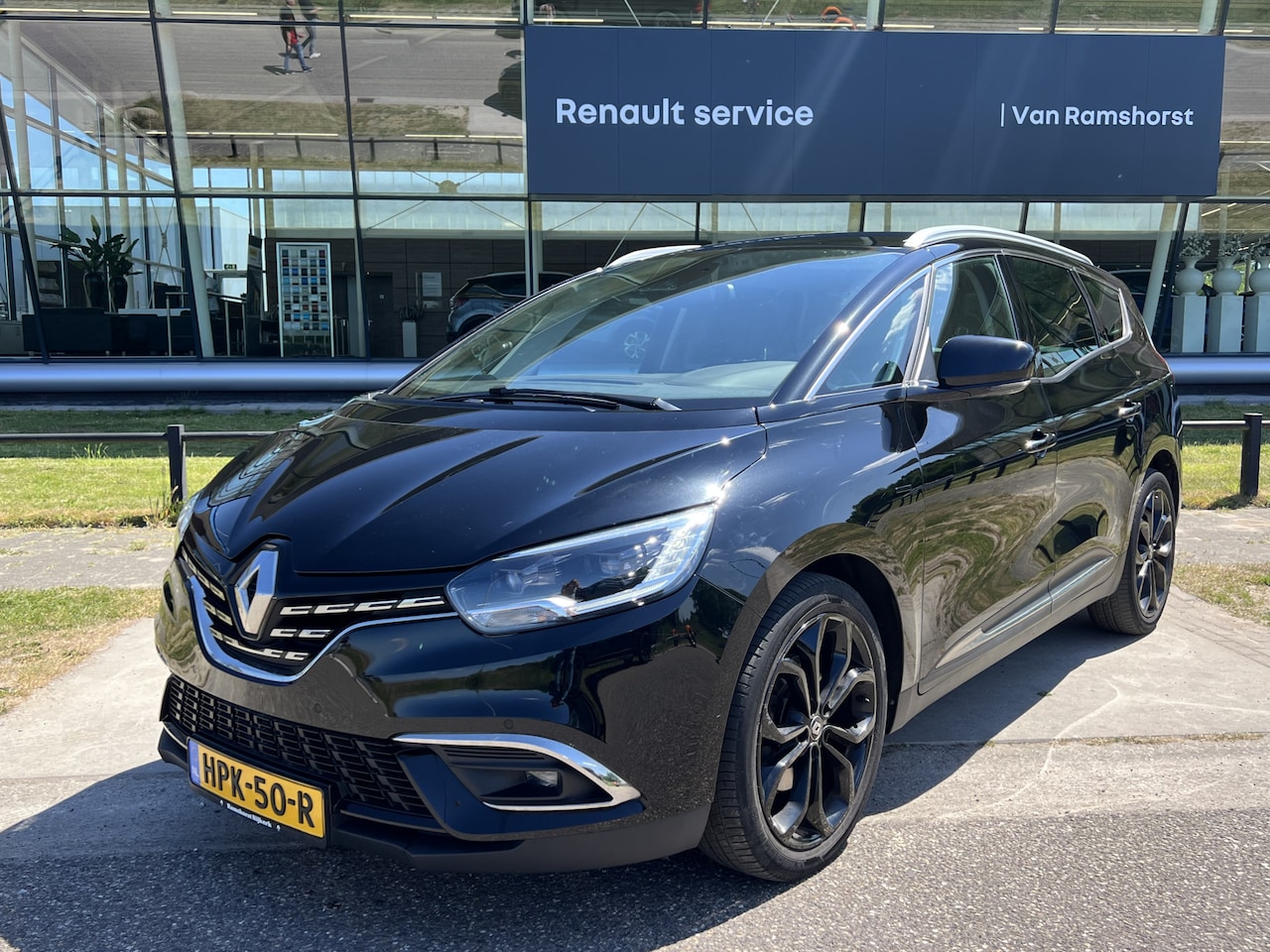 Renault Grand Scénic - 1.3 TCe 160PK Black Edition / Dealer onderhouden / Automaat / Trekhaak wegklapbaar / Adapt - AutoWereld.nl