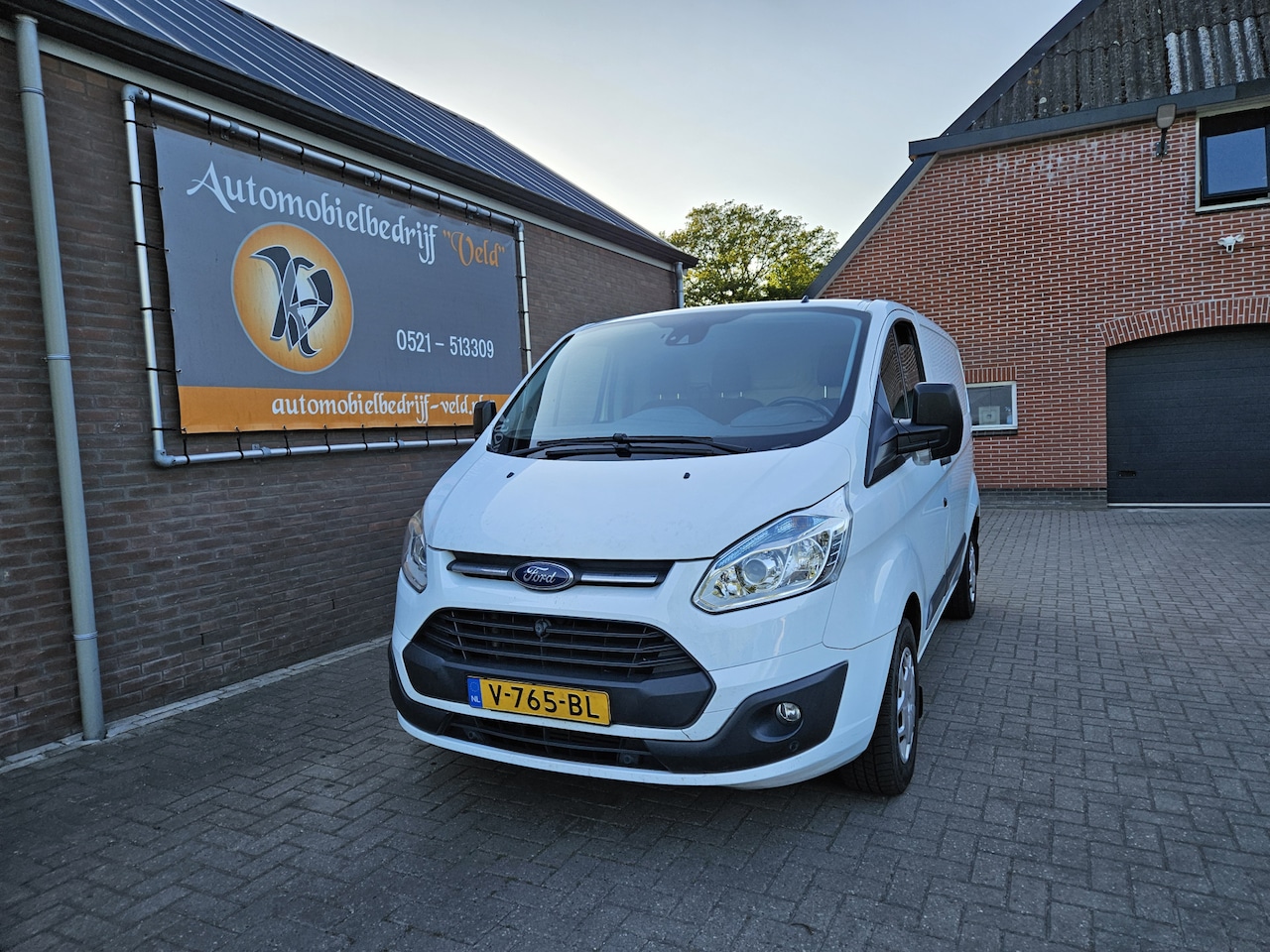 Ford Transit Custom - 270 2.2 TDCI L1H1 Trend 270 2.2 TDCI L1H1 Trend (motor defect) - AutoWereld.nl