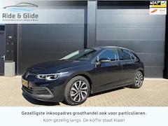 Volkswagen Golf - 2.0 TDI active uitv navi IQ af trekhaak virtual head up btw garantie