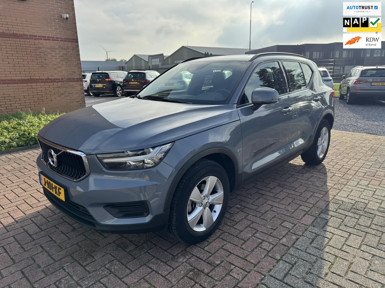 Volvo XC40 - 1.5 T2 Momentum Core 1.5 T2 Momentum Core - AutoWereld.nl