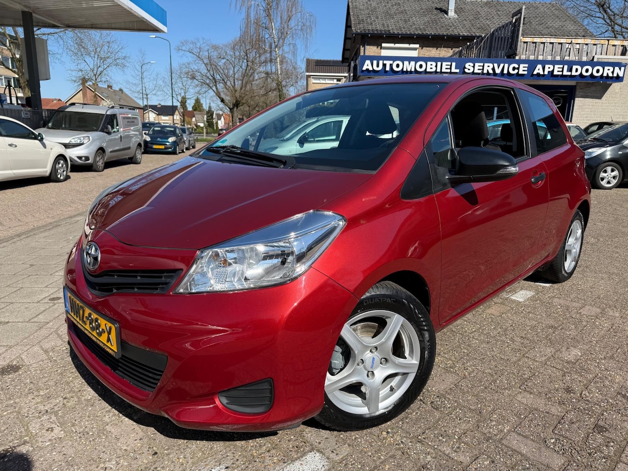 Toyota Yaris - 1.3 VVT-i Comfort *AIRCO*ELEKTR. RAMEN*STUURBEKR.*LM. VELGEN* - AutoWereld.nl