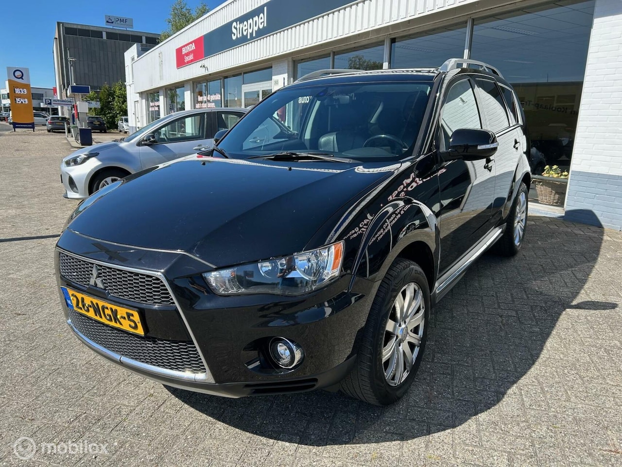 Mitsubishi Outlander - 2.0 Automaat Leder Navigatie - AutoWereld.nl