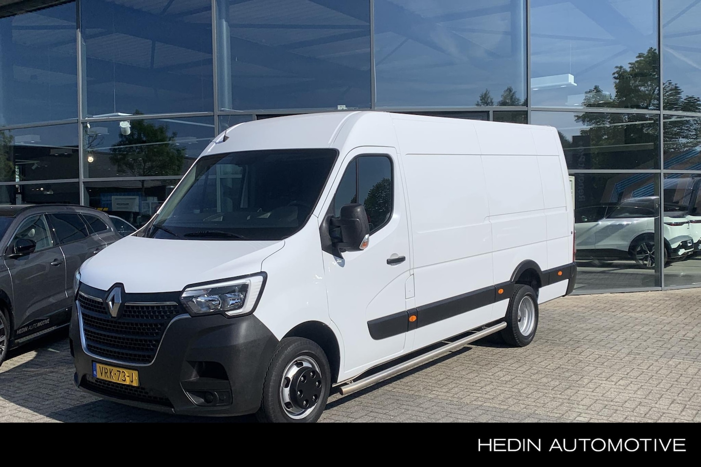 Renault Master - T35 2.3 dCi 130 L3H2 DL Comfort | Dubbellucht | Trekhaak | Navi | Laadruimte betimmering | - AutoWereld.nl
