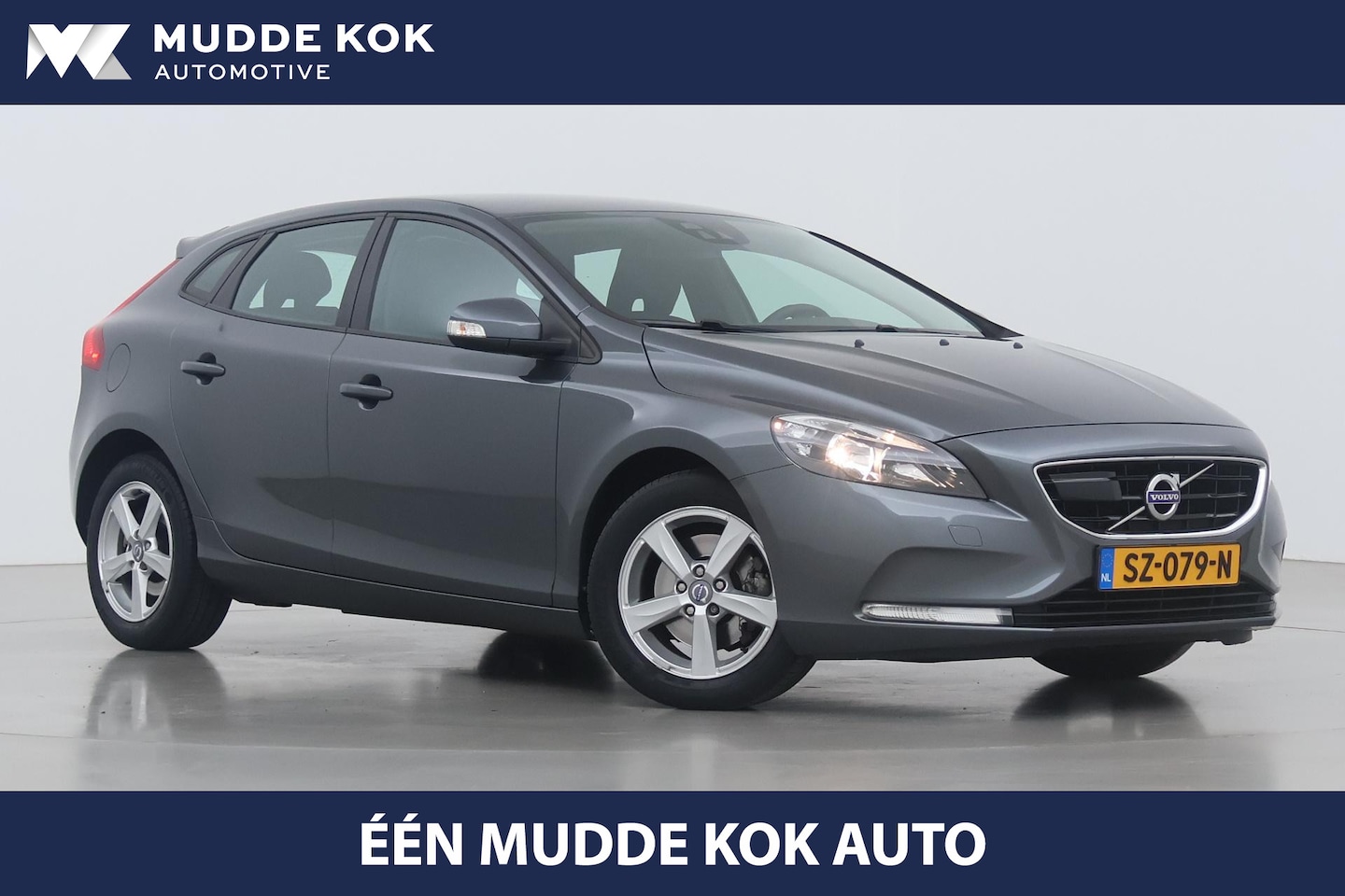 Volvo V40 - T4 | Automaat | Camera | Lane Assist | Cruise Control | Navigatie | PDC Achter - AutoWereld.nl