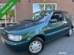 Volkswagen Polo - 1.4 Automaat NIEUWE APK / RIJDT GOED