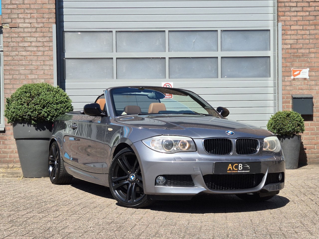 BMW 1-serie Cabrio - 118i M Sport Edition Leder / Navigatie / Automaat. - AutoWereld.nl
