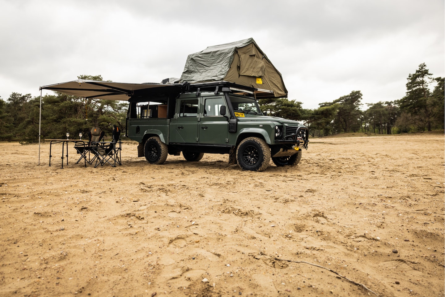 Land Rover Defender - 2.4Tdci Crew Cab Expeditie Unieke staat - AutoWereld.nl