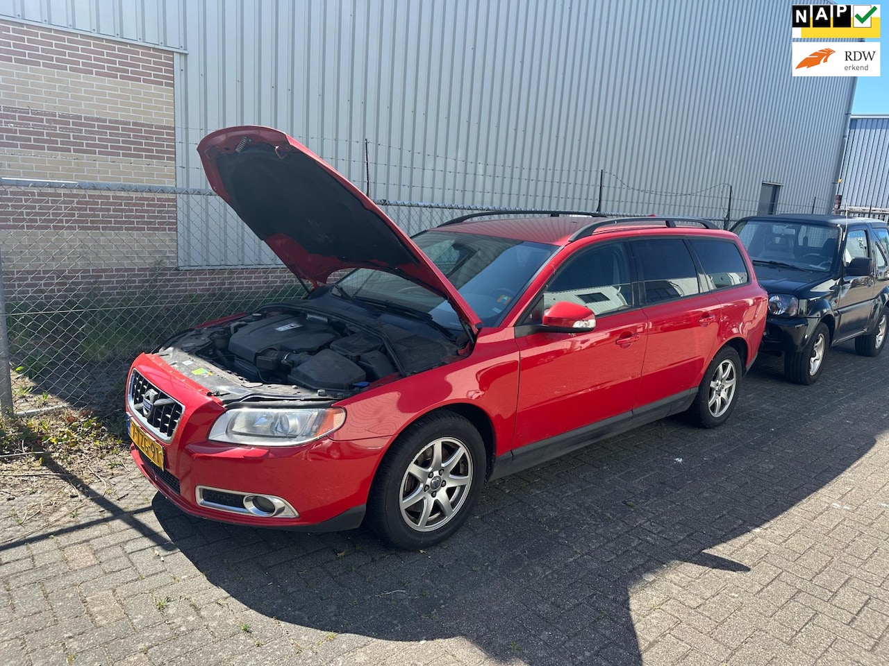 Volvo V70 - 2.4D Momentum MOTORSCHADE! 2010 - AutoWereld.nl