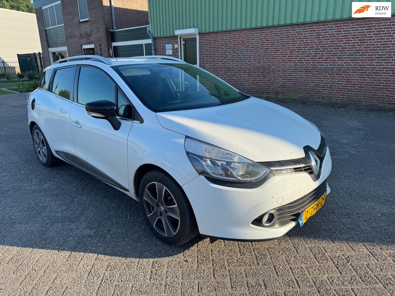 Renault Clio Estate - 1.5 dCi ECO Night&Day AIRCO, NAVI - AutoWereld.nl
