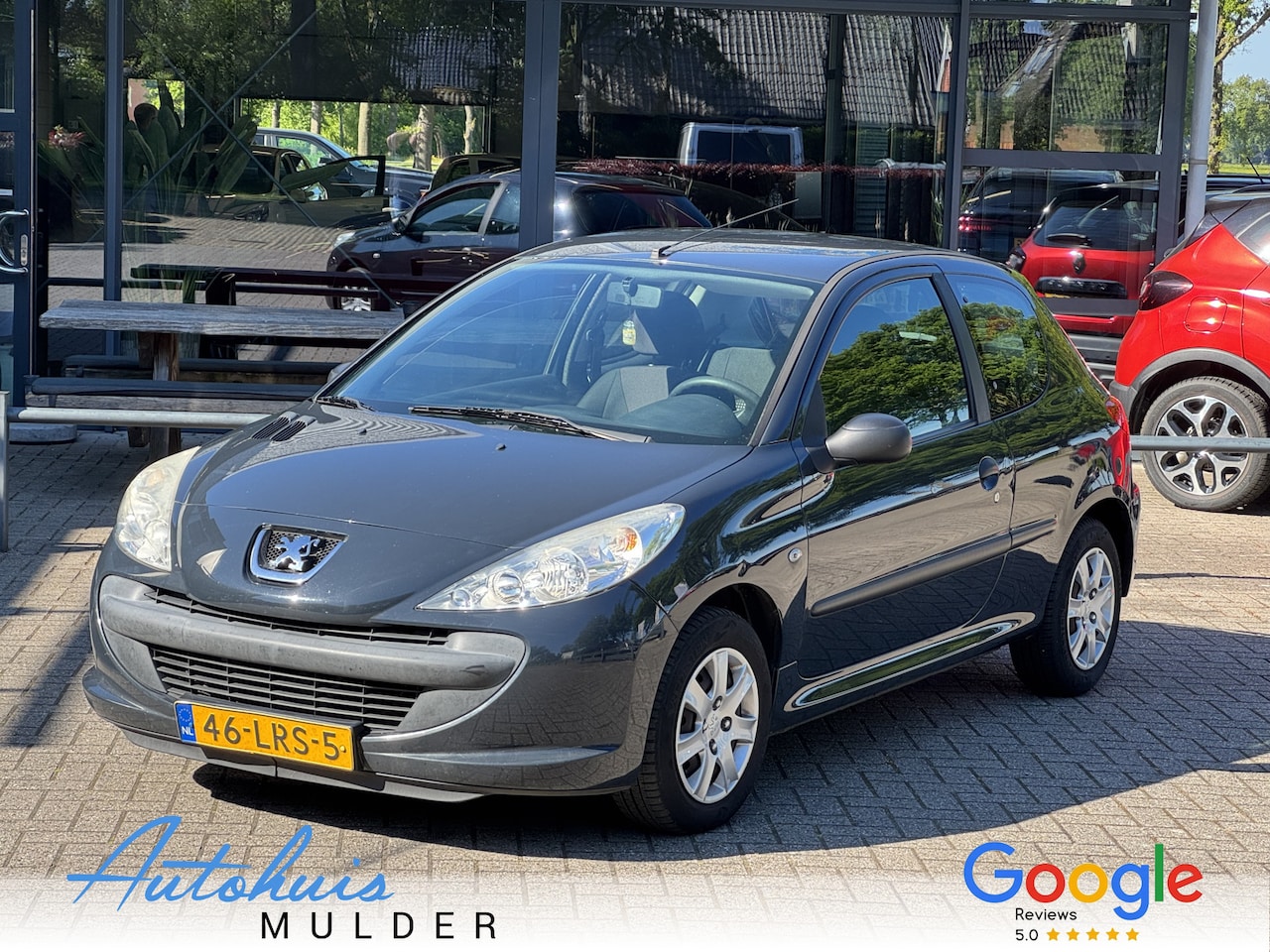 Peugeot 206 - 1.1 XR Elktr pakket/CV op afstand/goed onderhouden - AutoWereld.nl
