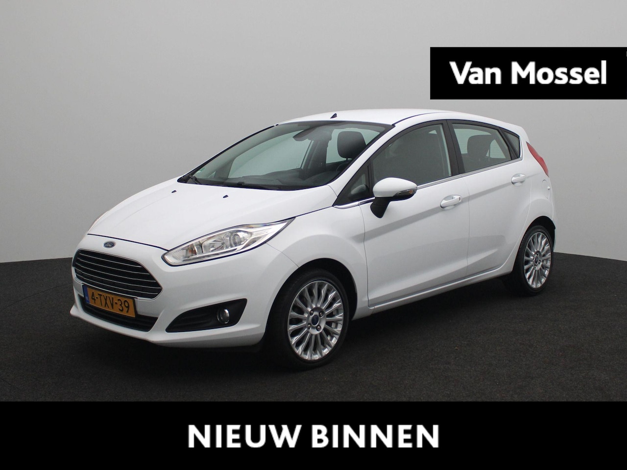 Ford Fiesta - 1.0 EcoBoost Titanium | Navigatie | Airco | Trekhaak - AutoWereld.nl