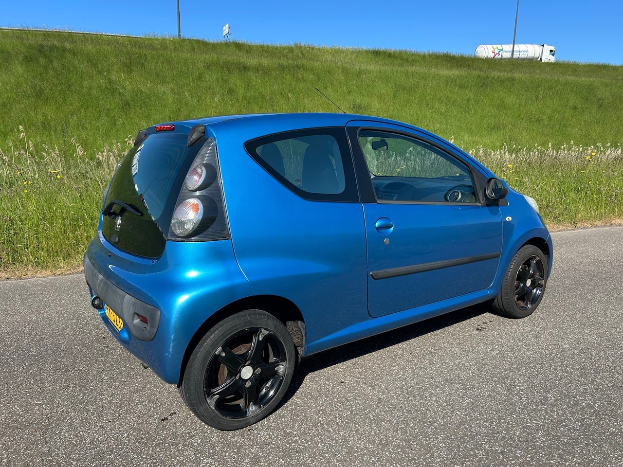 Peugeot 107 - 1.0-12V XR 1.0-12V XR - AutoWereld.nl