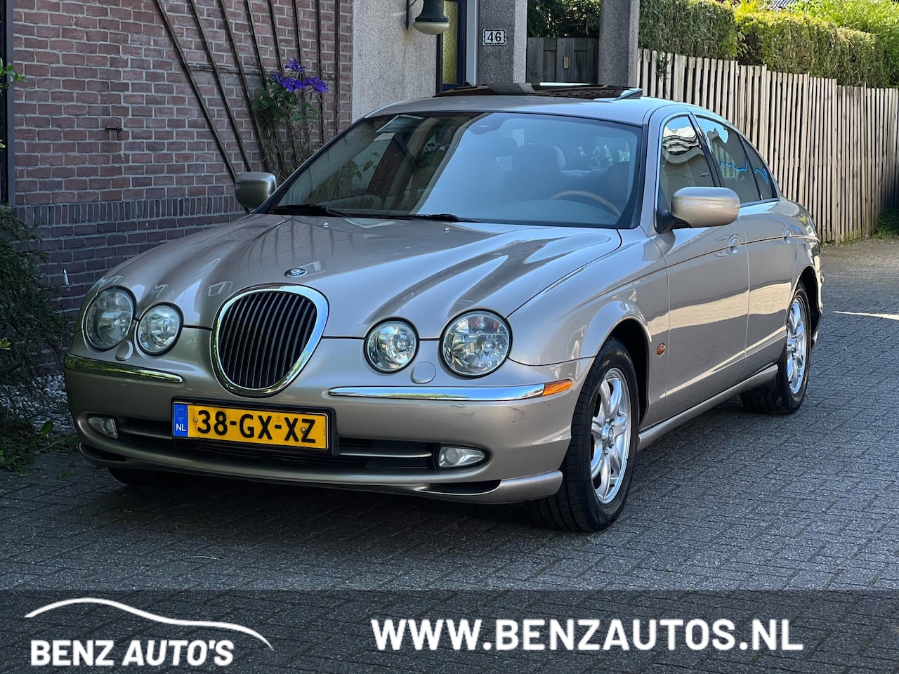 Jaguar S-type - 3.0 V6 Executive Automaat/Youngtimer/PDC - AutoWereld.nl