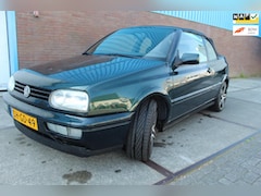 Volkswagen Golf Cabriolet - 1.8 met ingebouwde AIRCO