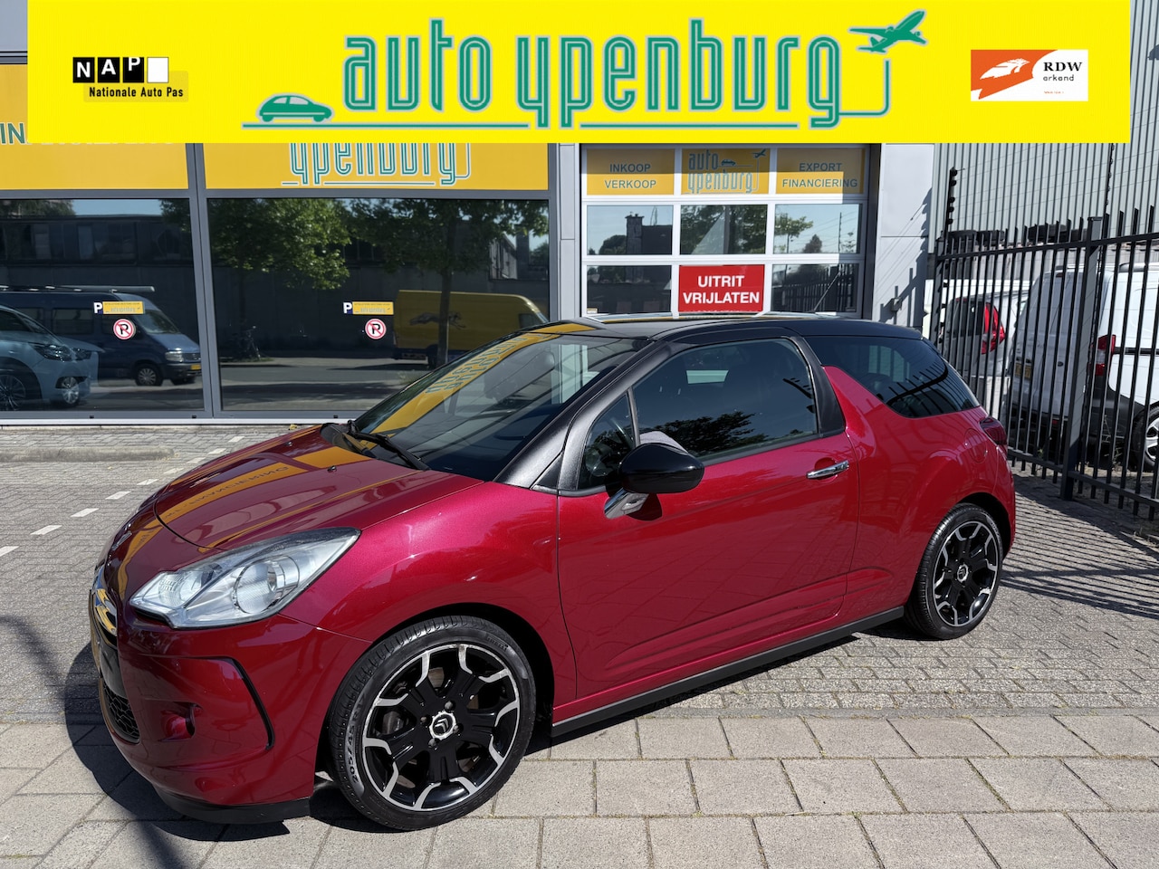 Citroën DS3 - 1.6 So Chic * Climatronic * Led * Cruise Control * Nieuwstaat * - AutoWereld.nl