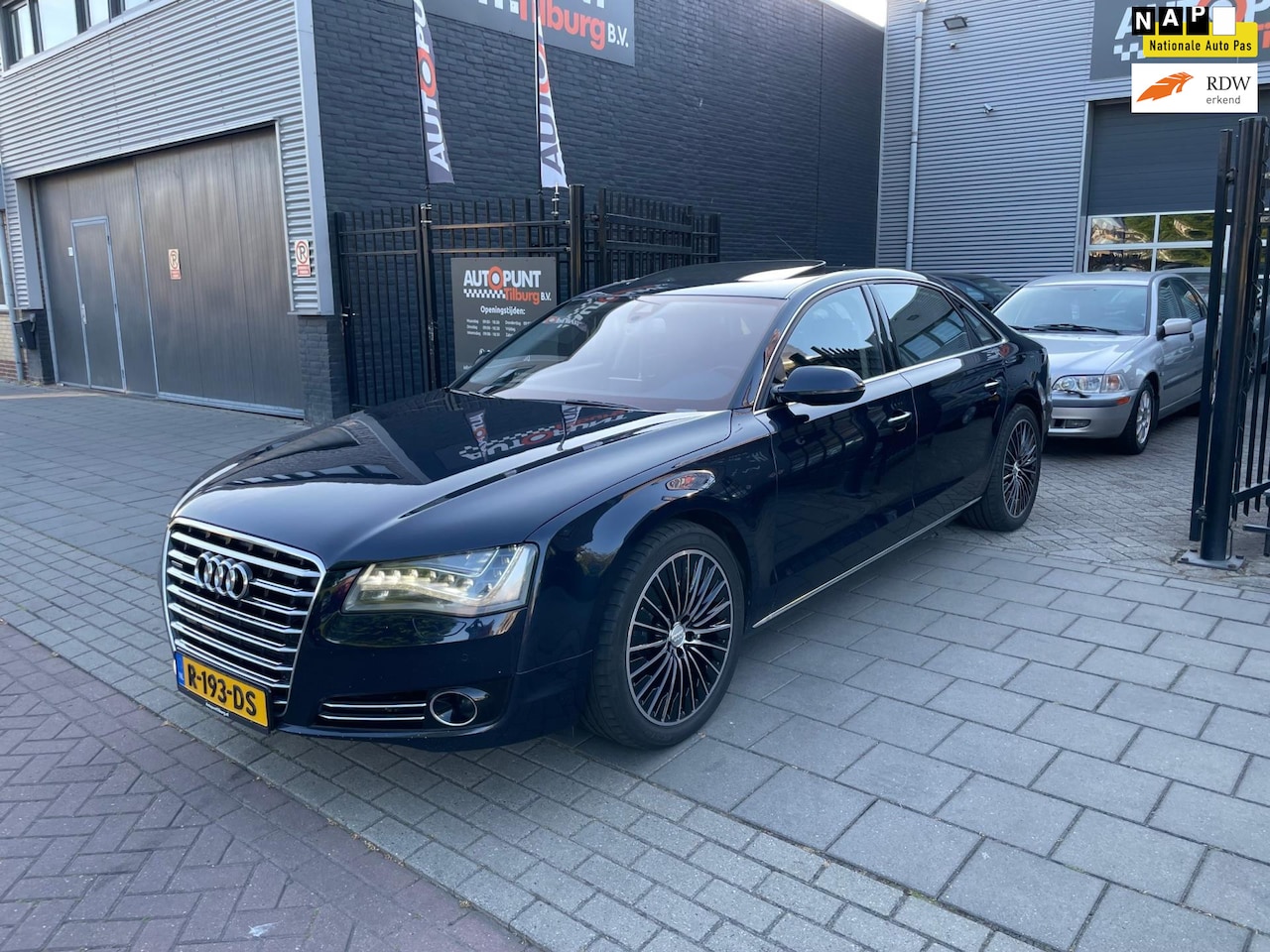 Audi A8 - 3.0 TDI quattro Lang Pro Line Trekhaak Matrix Airco NAP APK - AutoWereld.nl