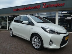 Toyota Yaris - 1.5 Full Hybrid Dynamic Clima, Panodak, LM Velgen, Lederen bekleding