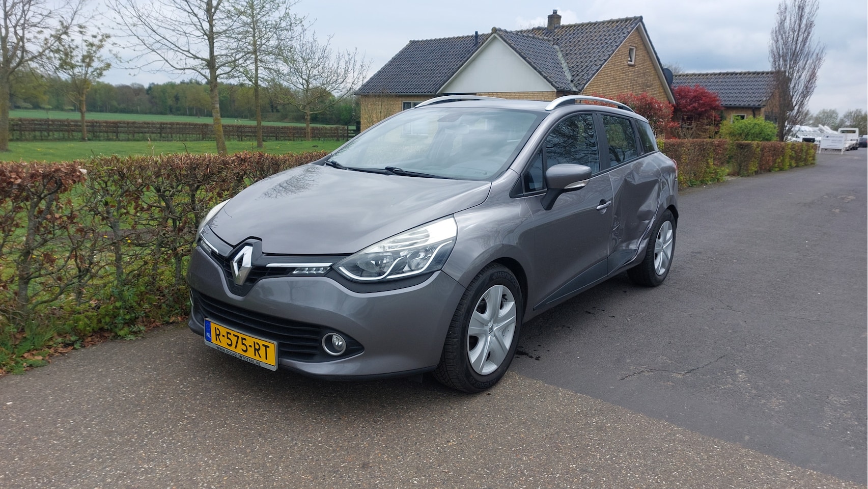 Renault Clio Estate - 0.9 TCe Dynamique CLIMA/NAVI BJ 2013 - AutoWereld.nl