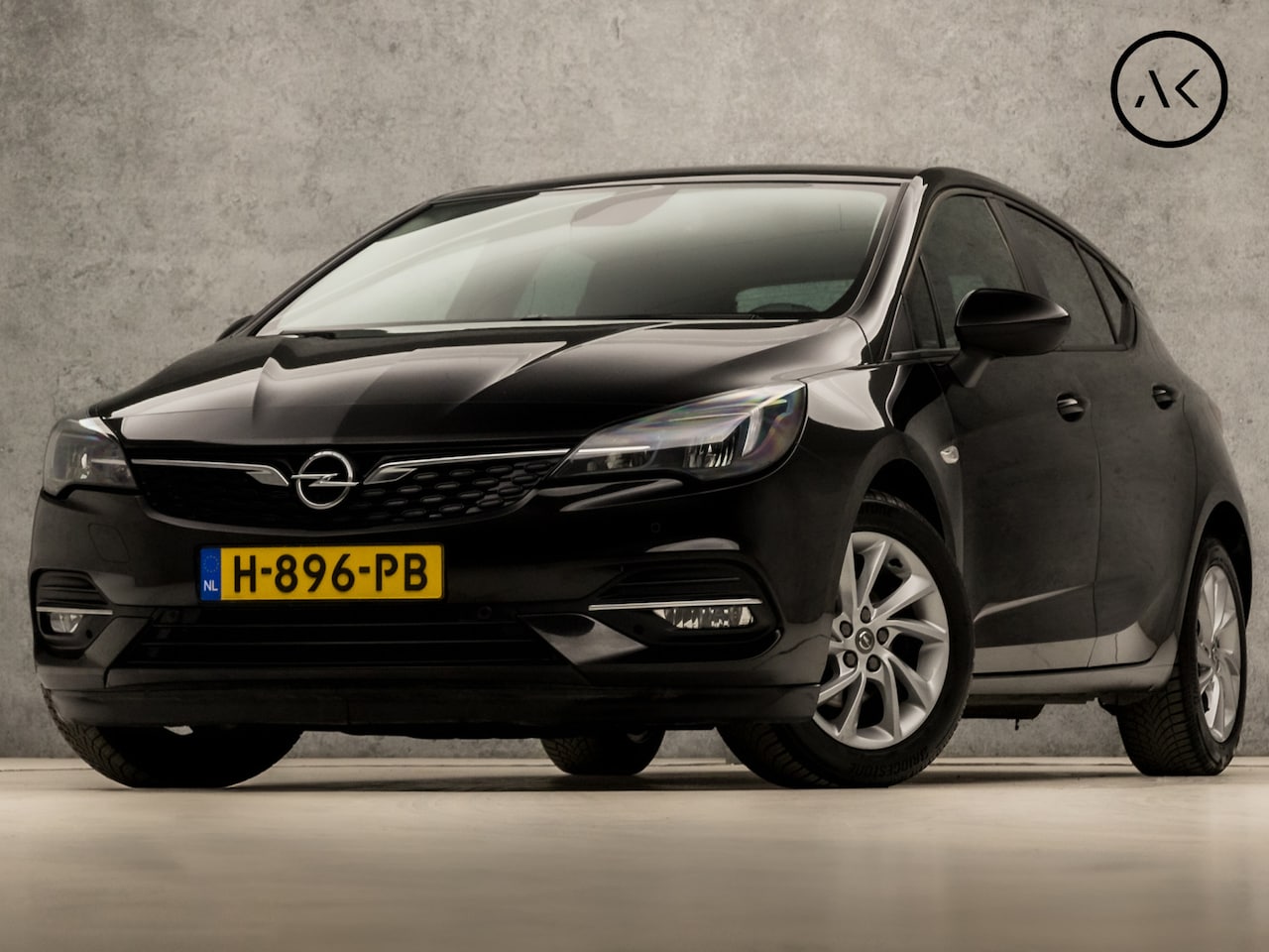 Opel Astra - 1.2 Sport (APPLE CARPLAY, CLIMATE, NAVIGATIE, LED KOPLAMPEN, PARKEERSENSOREN, SPORTSTOELEN - AutoWereld.nl