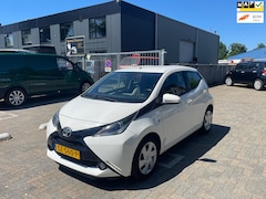 Toyota Aygo - 1.0 VVT-i x-nav Nw APK