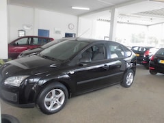 Ford Focus - 1.6-16V Champion