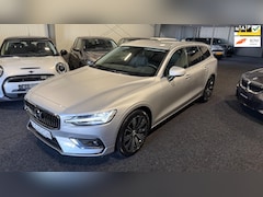Volvo V60 - 2.0 B4 Inscription Achteruitrij camera- Navi - Apple Carplay
