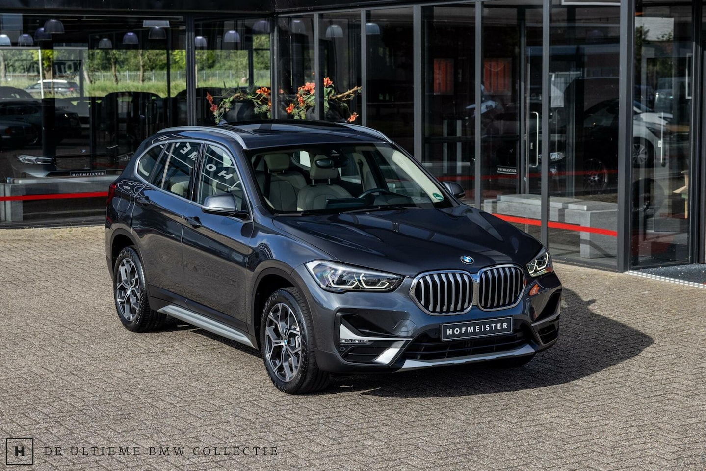 BMW X1 - sDrive 20i | Pano | Head-up | Camera - AutoWereld.nl