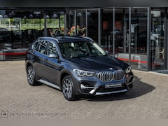 BMW X1 - sDrive 20i | Pano | Head-up | Camera