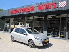 Renault Clio - 1.2 Authentique zeer mooi met trekhaak apk 30-11-2025