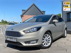 Ford Focus - 1.5 Titanium Automaat/ Schuifdak/ Clima/ PDC/ Premium Audio
