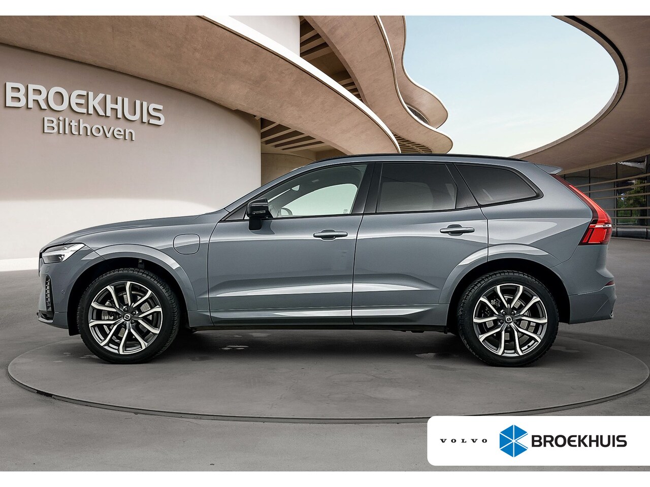 Volvo XC60 - 2.0 T6 Plug-in hybrid AWD R-Design LONG RANGE | MEMORY | PANORAMADAK | GETINT GLAS | PDC C - AutoWereld.nl