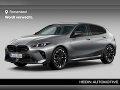 BMW 1-serie - M135 xDrive M-Sport Pro | M-Sportstoelen | Head Up Display | Driving Assistant Professiona