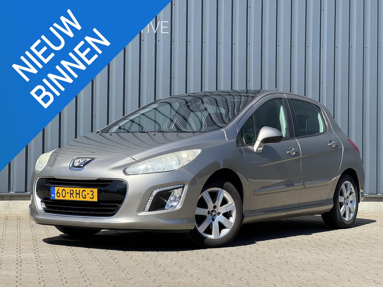 Peugeot 308 - 1.6 VTi Première | Cruise Control | Airco - AutoWereld.nl