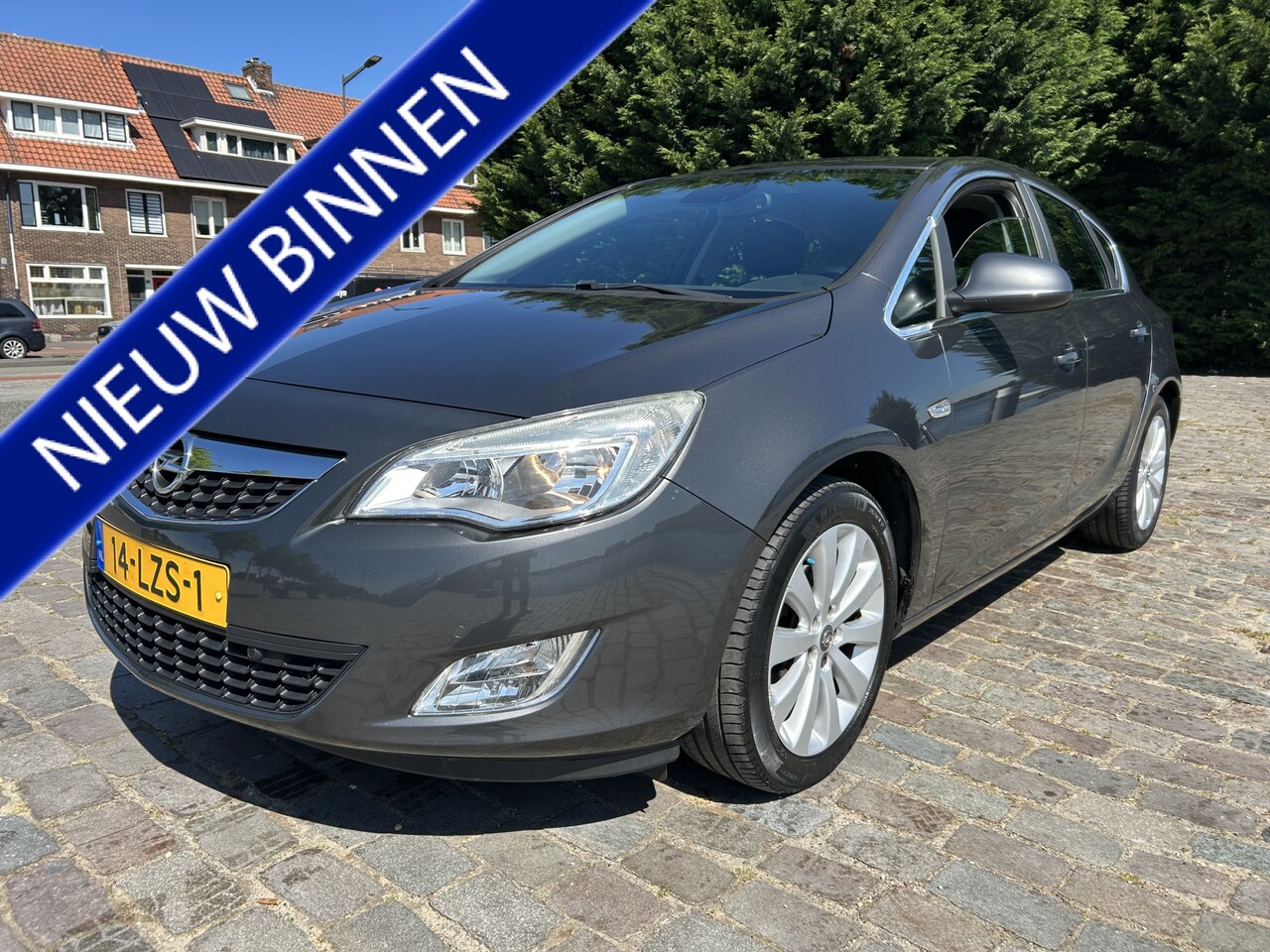 Opel Astra - 1.4 Turbo Cosmo navigatie airco/ecc 5 deurs - AutoWereld.nl