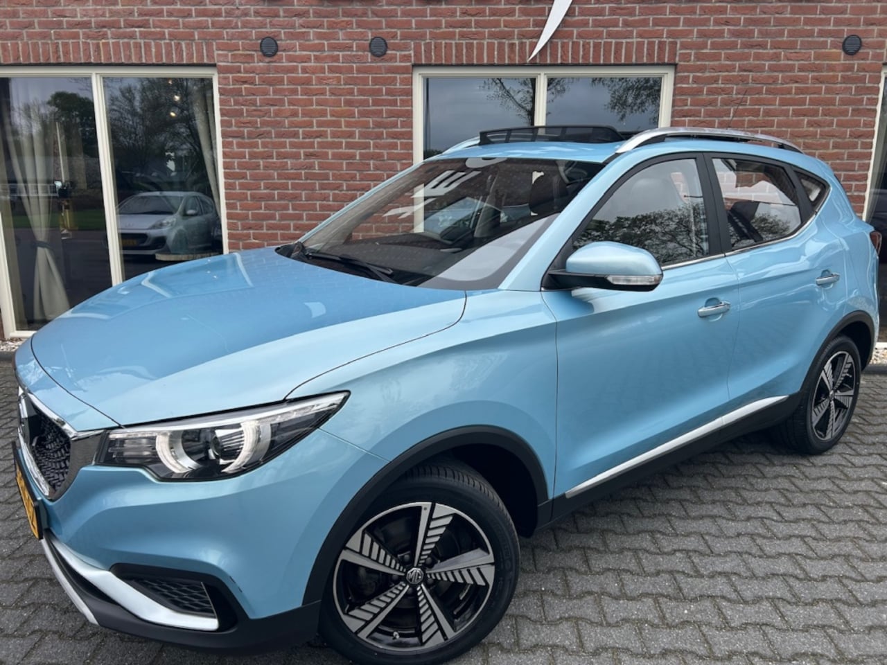 MG ZS - EV Luxury 45 kWh 98,51% SOH / PANODAK / LEER / STOELVERW. / CAME - AutoWereld.nl
