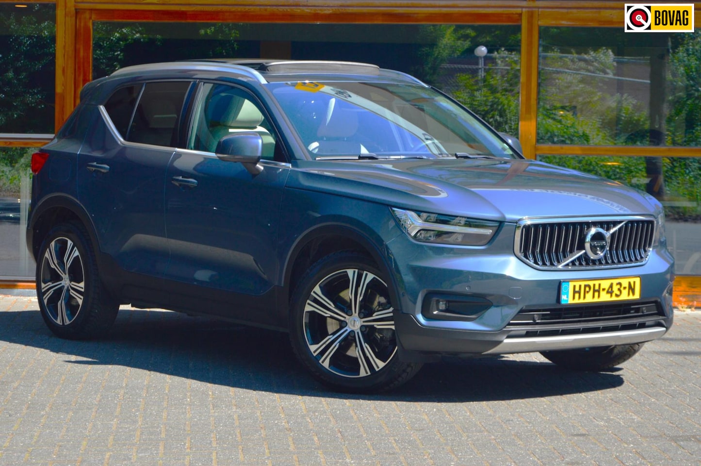 Volvo XC40 - T5 Hybride Inscription | 360° Camera | Panorama dak | Pilot assist | Apple CarPlay | BLIS - AutoWereld.nl