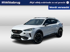 CUPRA Formentor - 1.4 e-Hybrid 245PK VZ Performance / Panoramadak / Kuipstoelen / Achteruitrijcamera / Stuur