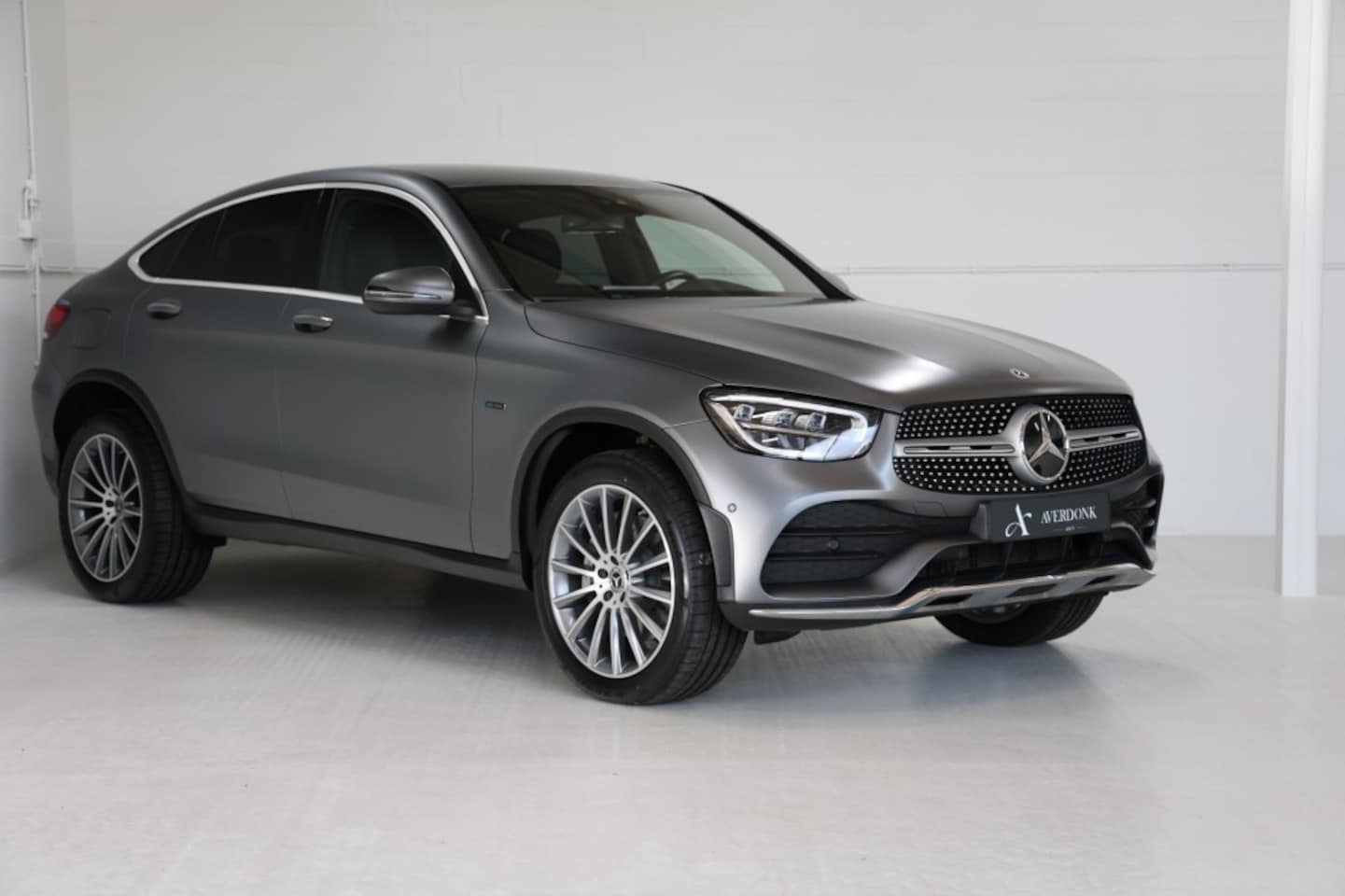 Mercedes-Benz GLC-klasse Coupé - 300e 4-MATIC AMG PAKKET Trekhaak/Burmester/Sfeer/Magno - AutoWereld.nl