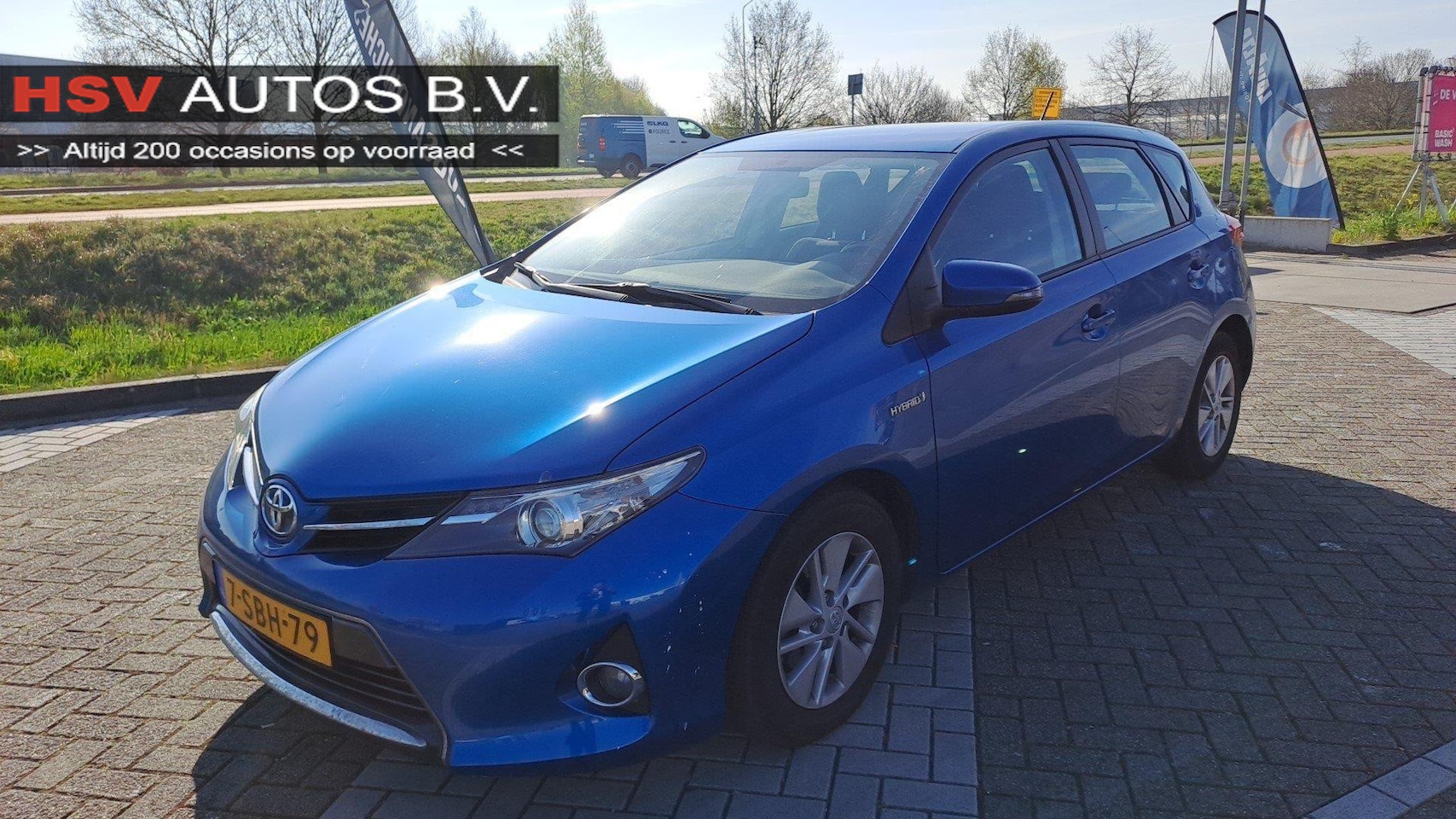 Toyota Auris - 1.8 Hybrid Aspiration automaat LM 4-deurs - AutoWereld.nl